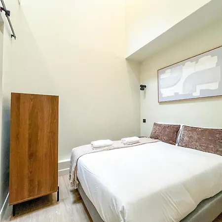 Urban Flat 199 - Parisian 5 Bedroom Flat Appartamento