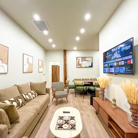 Urban Flat 199 - Parisian 5 Bedroom Flat * Parigi