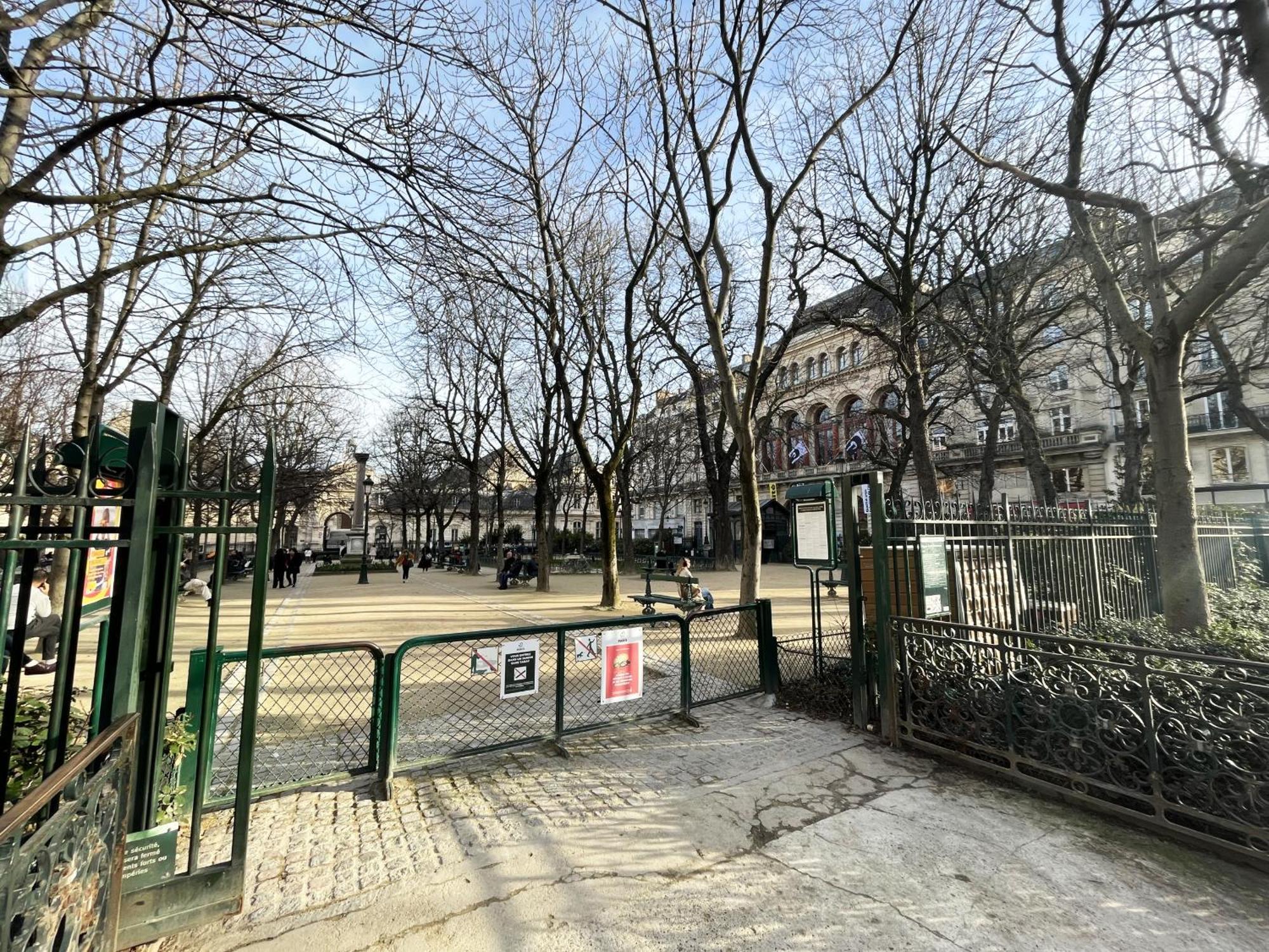Urban Flat 199 - Parisian 5 Bedroom Flat Parigi